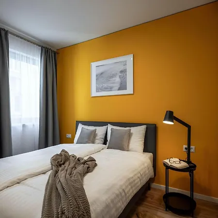 Family In شقة سشواز